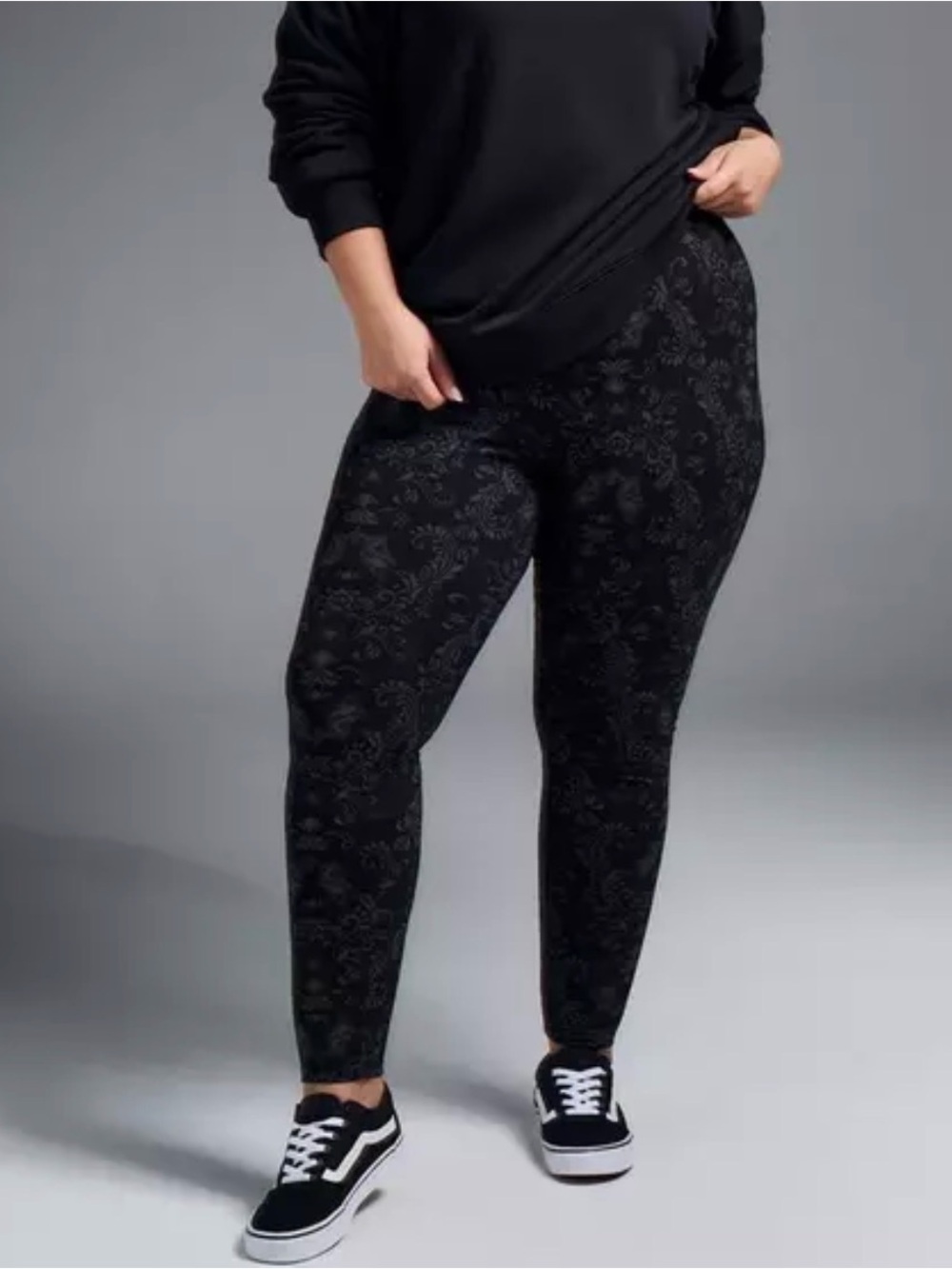 Torrid NWOT Gothic Bat Nightfall Black Damask Leggings size 2X